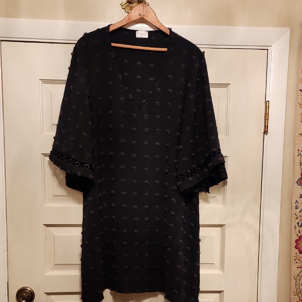 ANDEIP Black V-neck DRESS Pom-Pom Textured Three-Quarter Sleeve Tunic Coverup